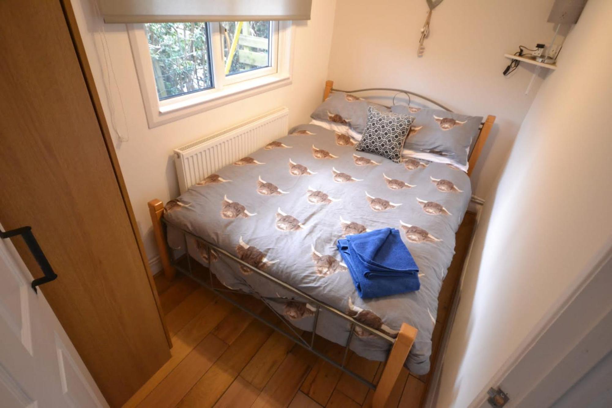 Stunning 2-Bed Cabin In Nantglyn 덴비 외부 사진